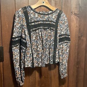 AE FLORAL PRINT BLOUSE